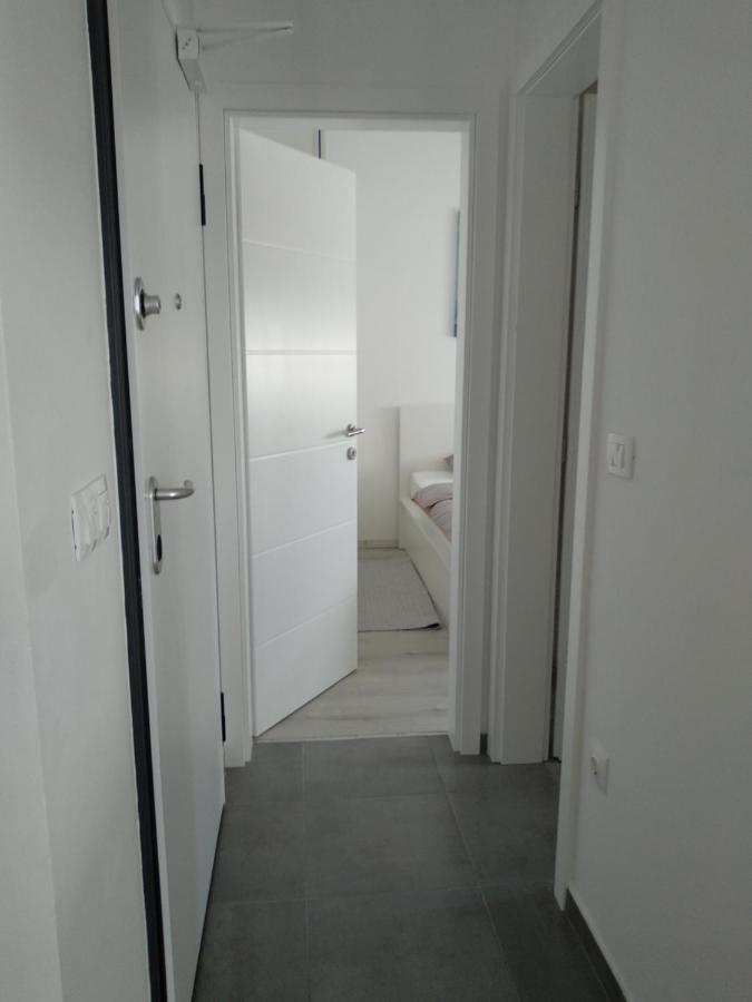 Apartment Sunrise Mandre Buitenkant foto